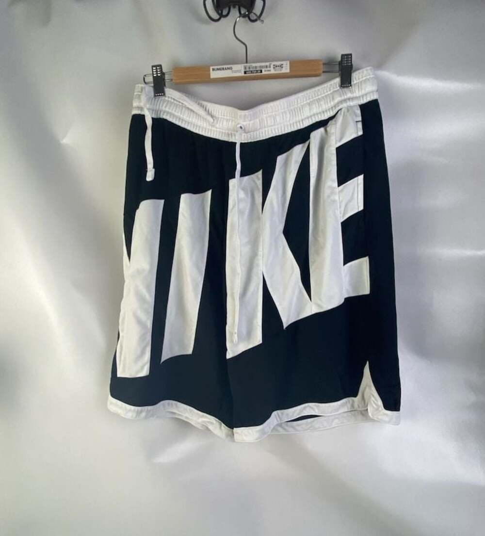 Nike Throwback Woven Basketball Shorts Black/White AT3165-010